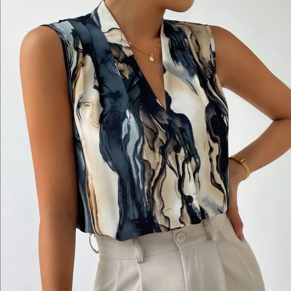 Luxe Marble Print Sleeveless Blouse LAST ONE - Picture 5 of 6